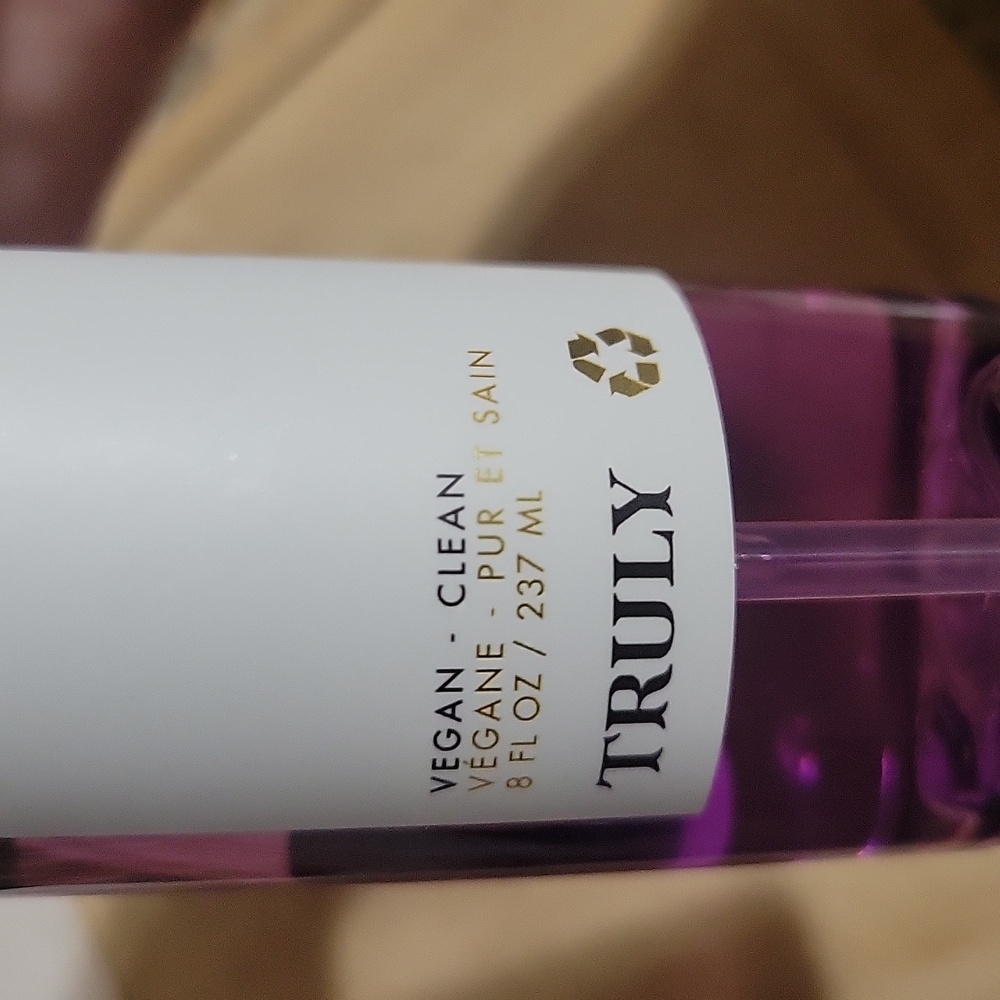 TRULlnfTush & Tatas Renewing Treatment - Body Cleanser - Picture 4 of 5